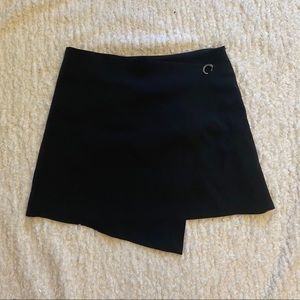 The PERFECT black mini